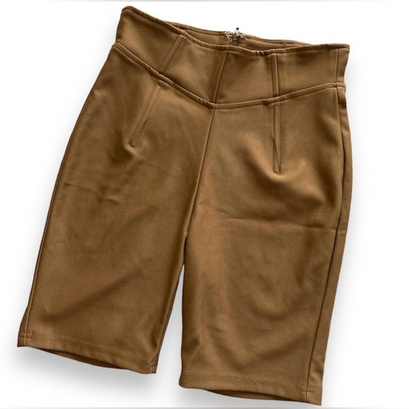 JLUXLABEL corsetted shorts in camel - Picture 4 of 4